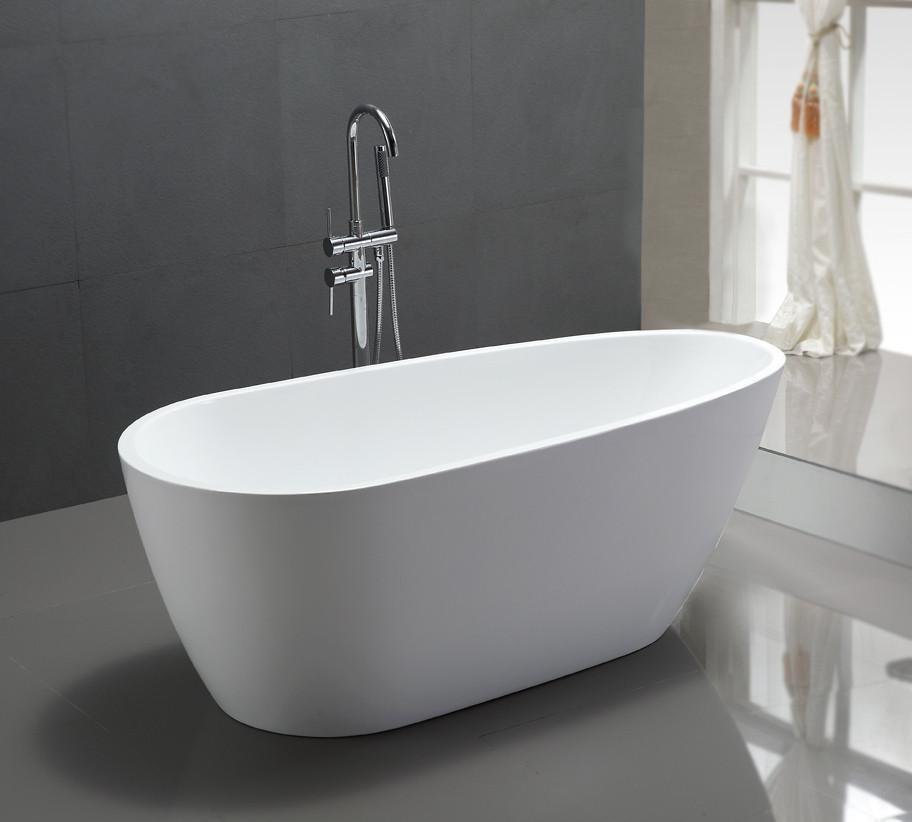 68" White Acrylic Egg Shaped Tub - No Faucet